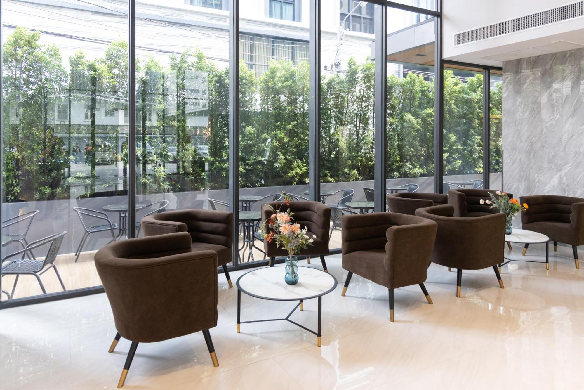 Pure Eleven Bangkok 4* Makkasan